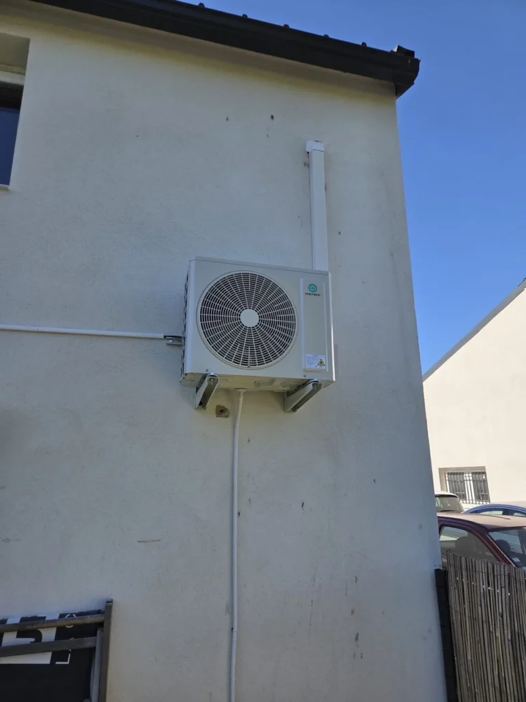 Pose de climatisation Heiwa 2.5kw sur Salon-de-Provence