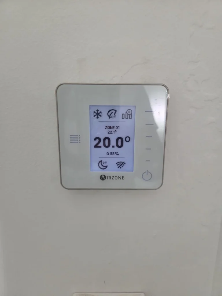 Pose d’un gainable Daikin avec régulation airzone sur la commune de Meyrargue